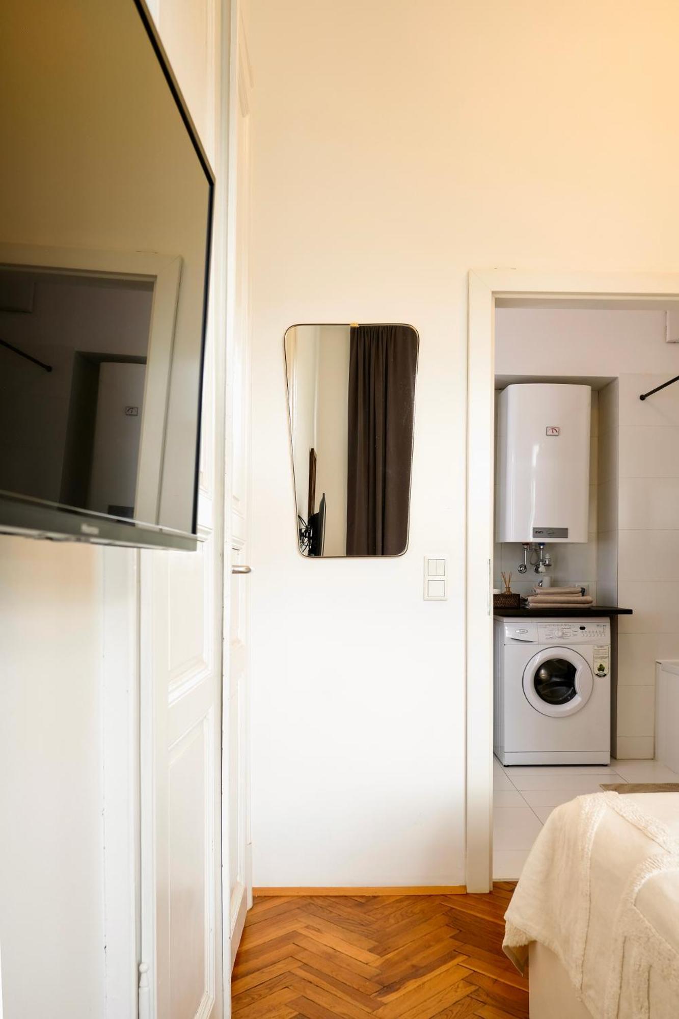 Apartment Stilvolles In Zentraler Lage - Free Parking